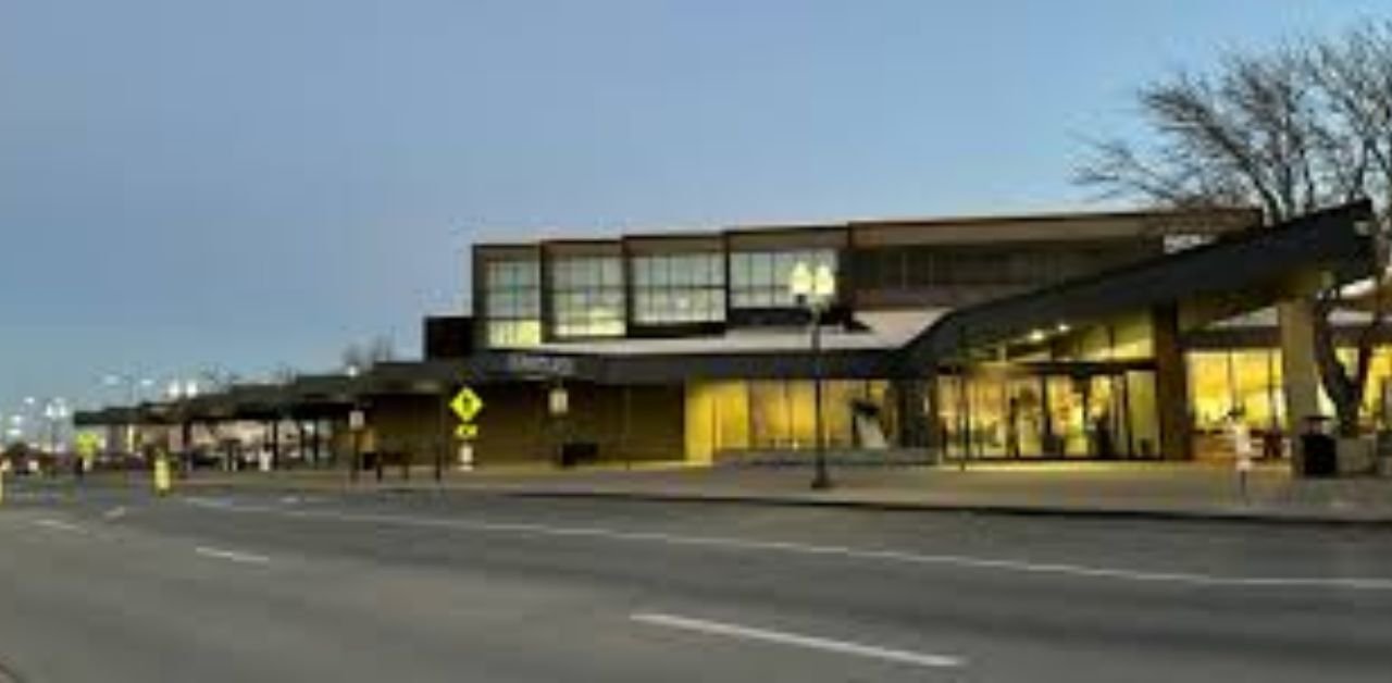 Delta Airlines GJT Terminal