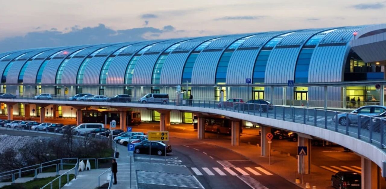 Finnair BUD Terminal