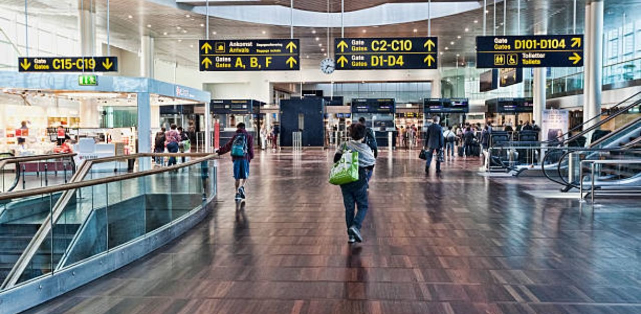 Japan Airlines CPH Terminal