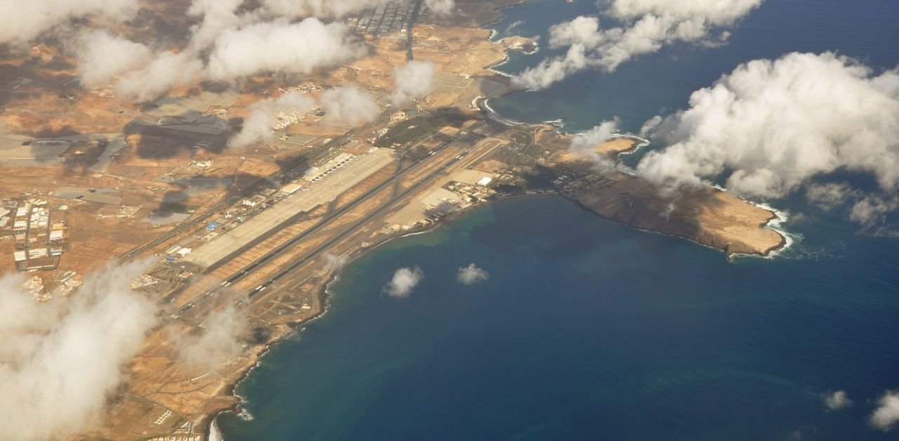 Qatar Airways LPA Terminal