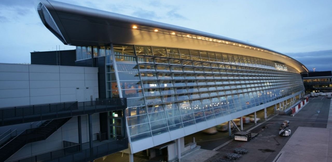 Qatar Airways ZRH Terminal