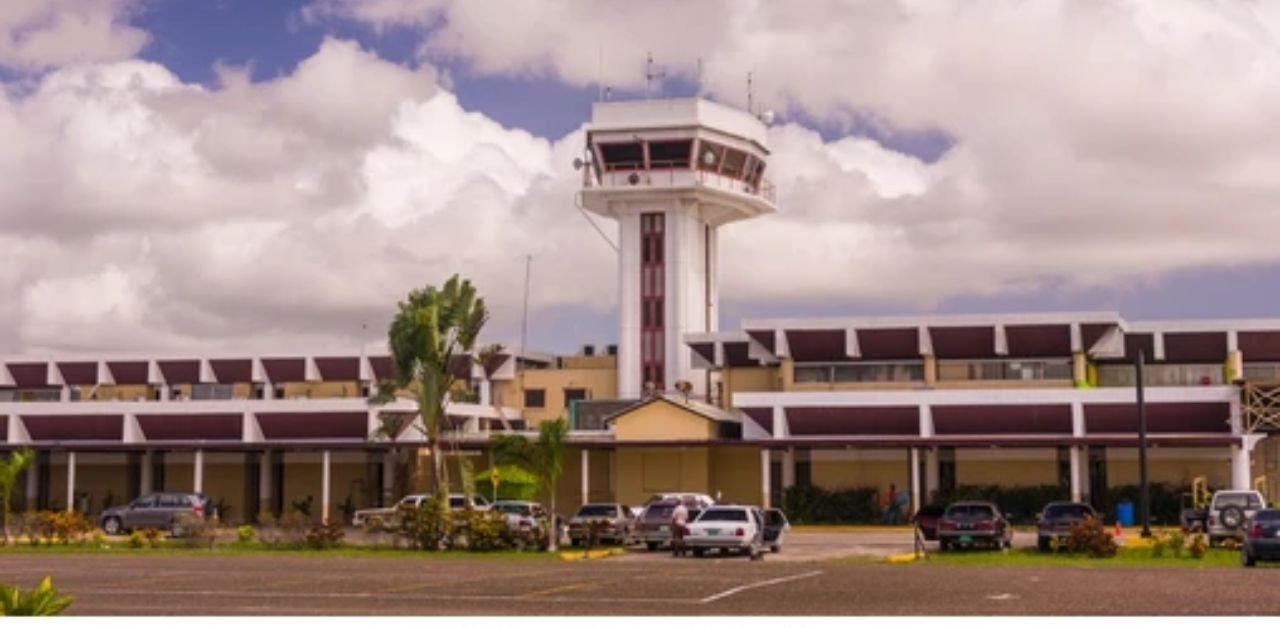 United Airlines BZE Terminal