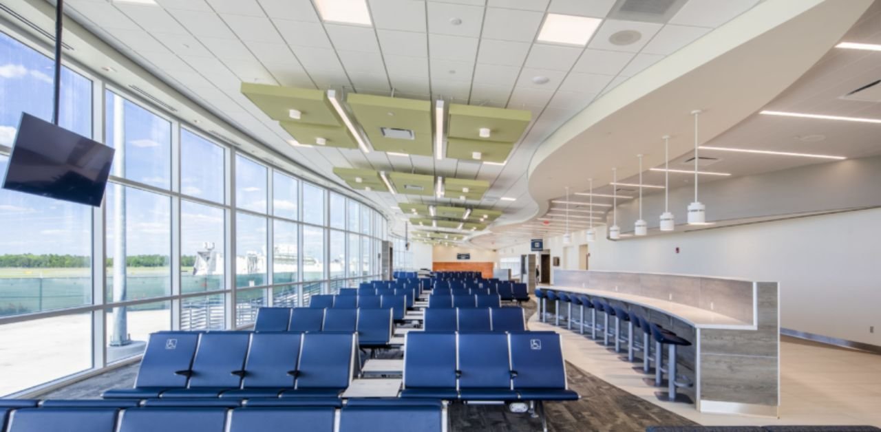 United Airlines GNV Terminal