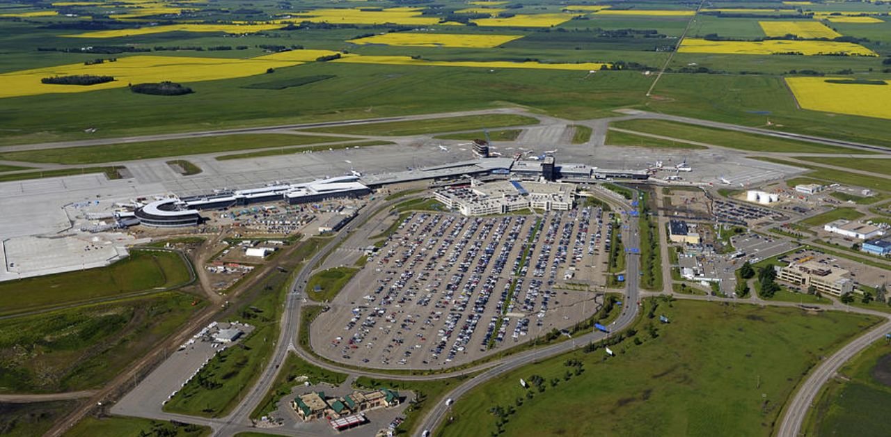 United Airlines YEG Terminal