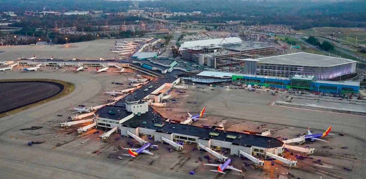 United Airlines BNA Terminal