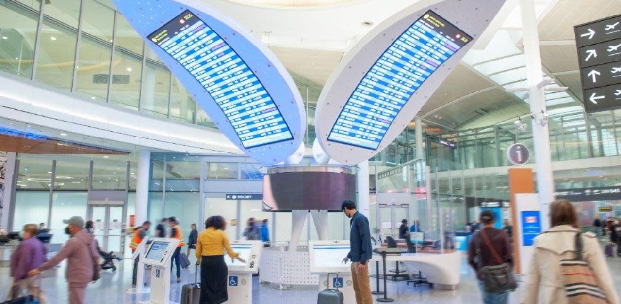 Emirates Airlines YYZ Terminal