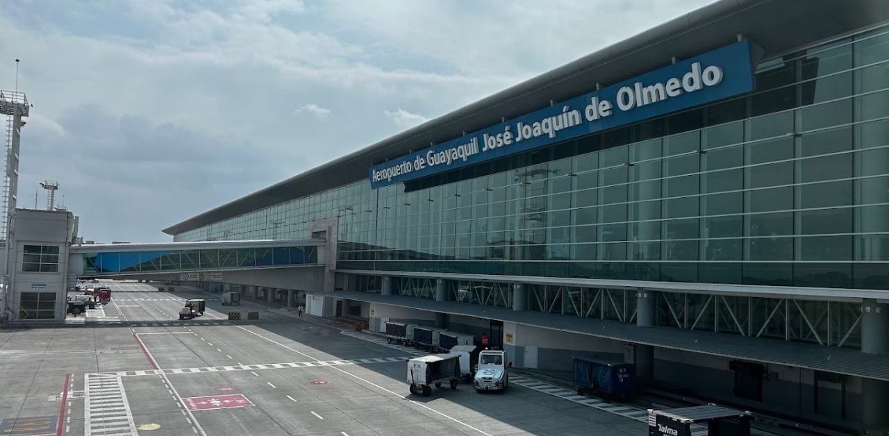 Aerolineas Argentinas Airlines GYE Terminal
