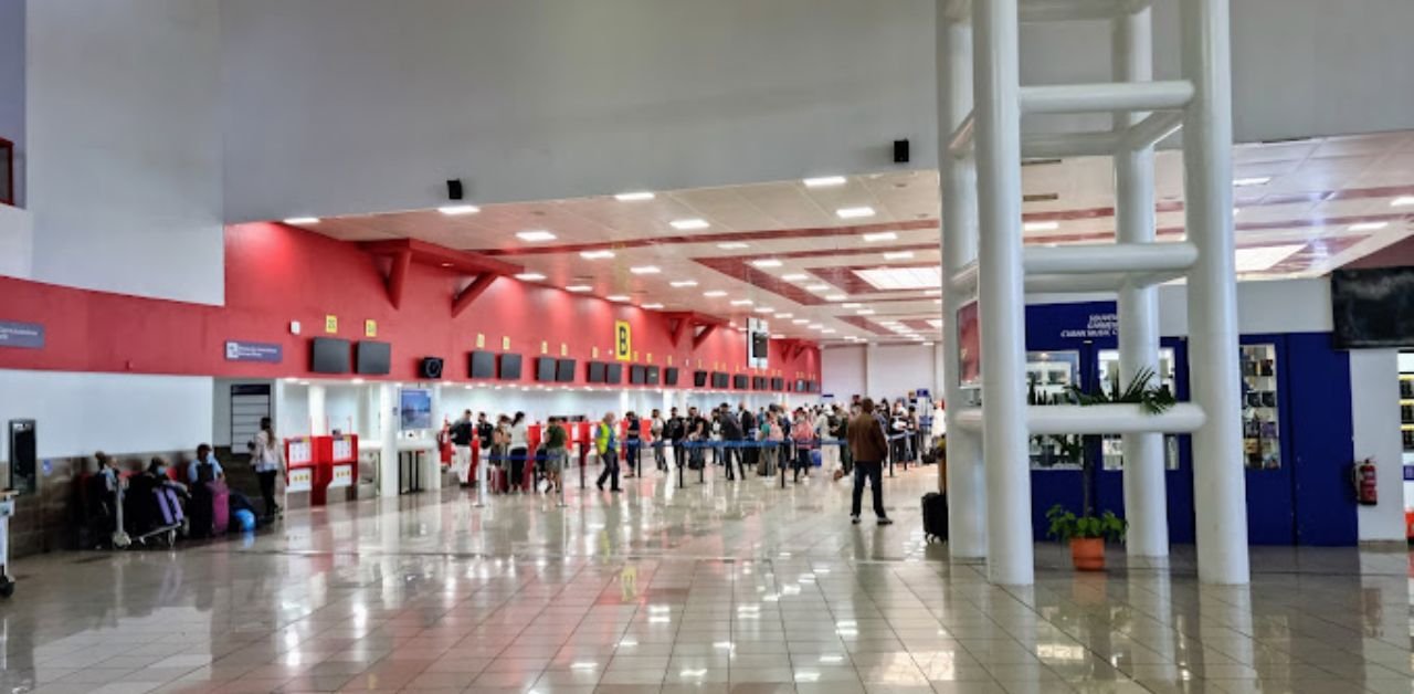 Aerolineas Argentinas Airlines HAV Terminal