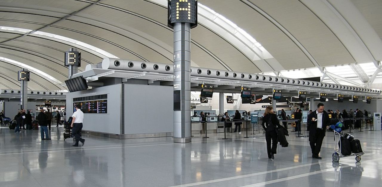 Aerolineas Argentinas Airlines YYZ Terminal