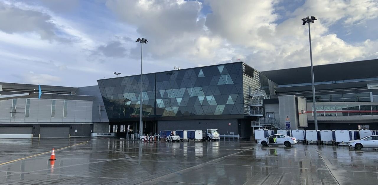 Austrian Airlines YUL Terminal