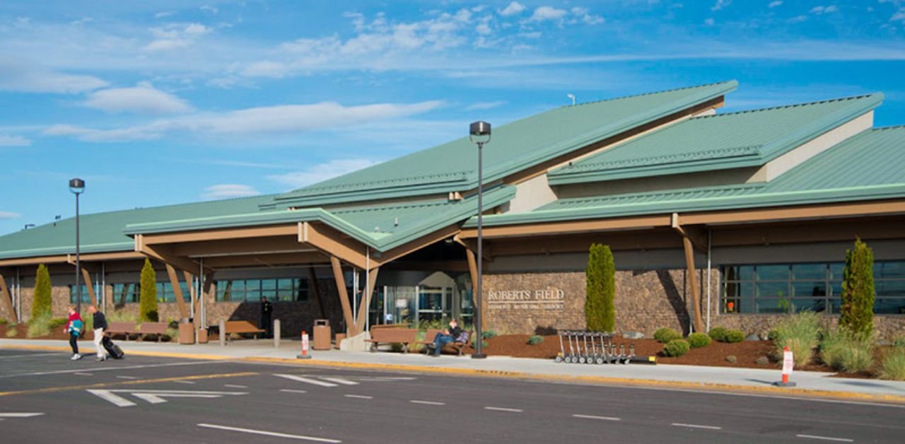 Avelo Airlines RDM Terminal