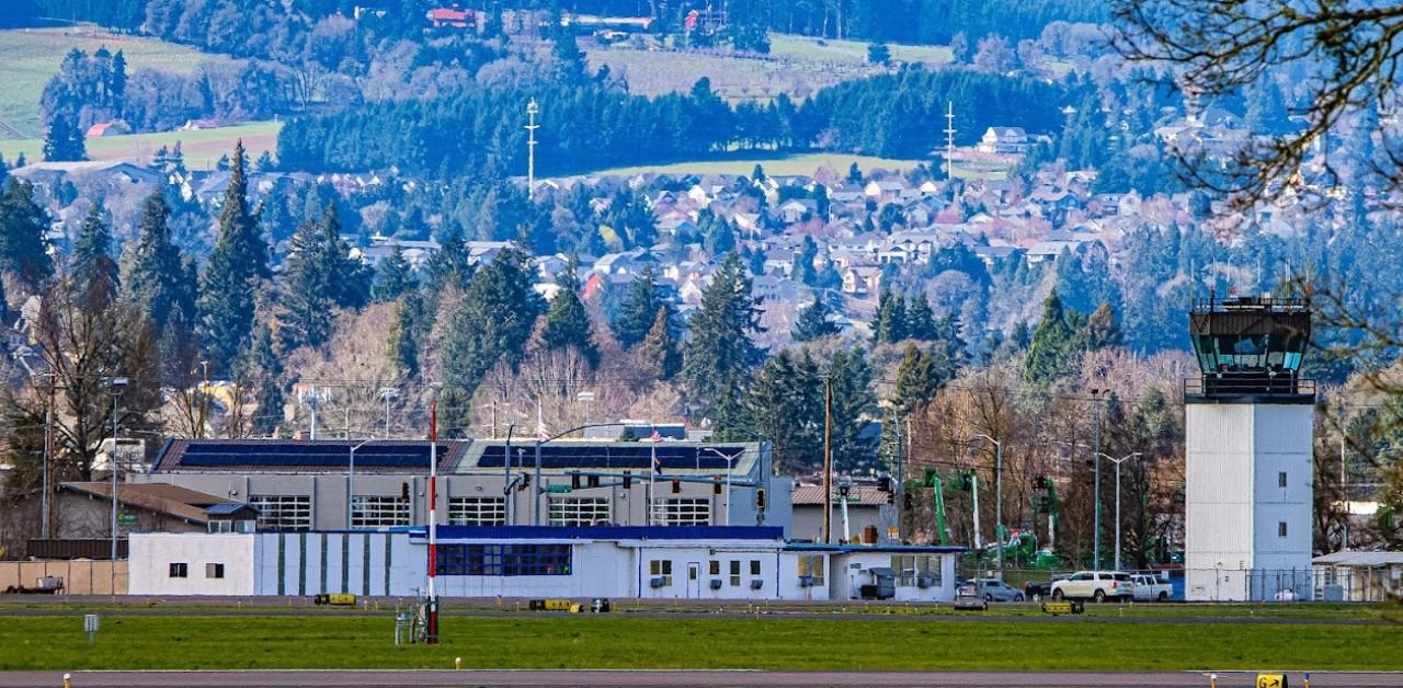 Avelo Airlines SLE Terminal