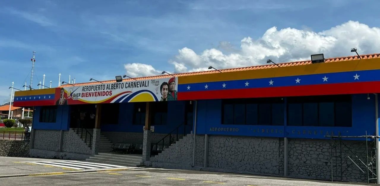 Avior Airlines MRD Terminal