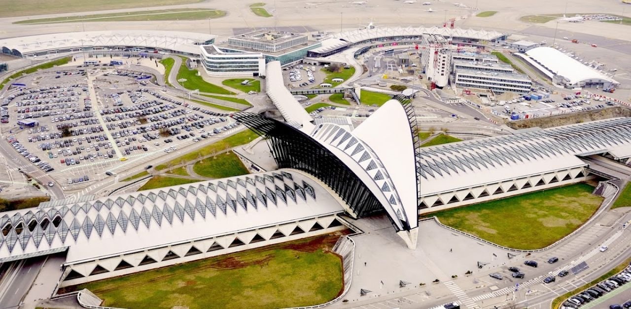 Croatia Airlines LYS Terminal