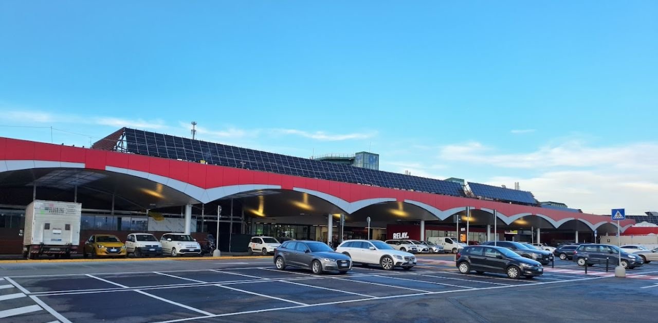 Finnair BLQ Terminal