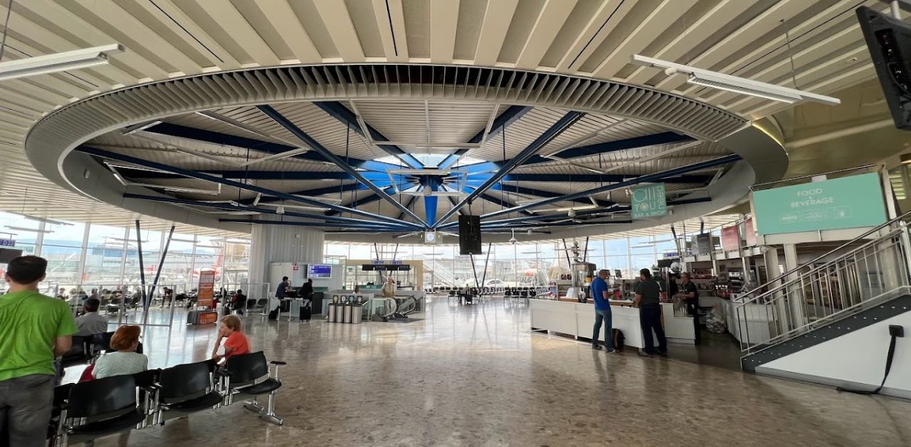 Saudia Airlines GVA Terminal