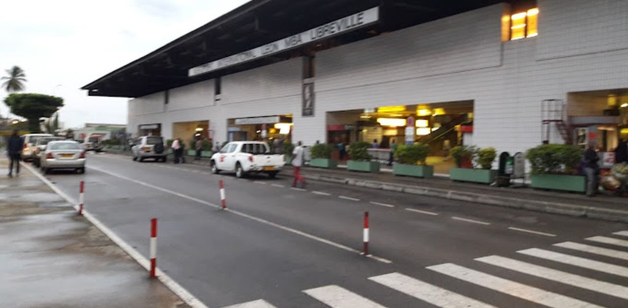 ASKY Airlines LBV Terminal