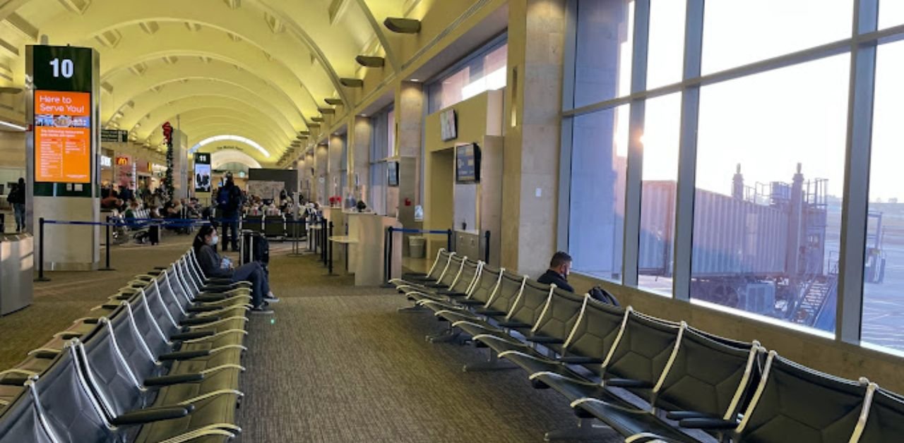 British Airways SNA Terminal