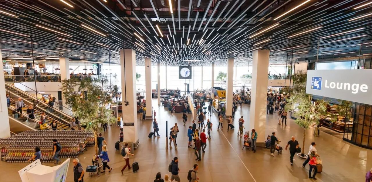 KLM Airlines AMS Terminal