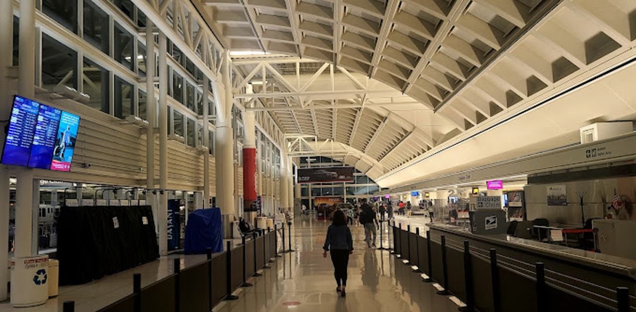 KLM Airlines ONT Terminal