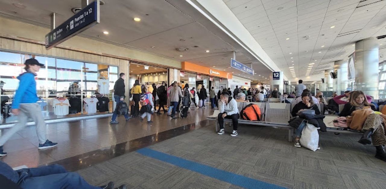 Lufthansa Airlines AEP Terminal