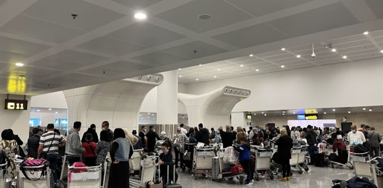 Lufthansa Airlines ALG Terminal
