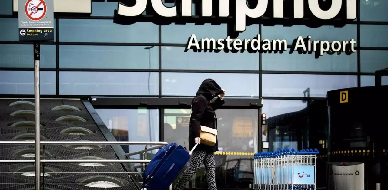Lufthansa Airlines AMS Terminal
