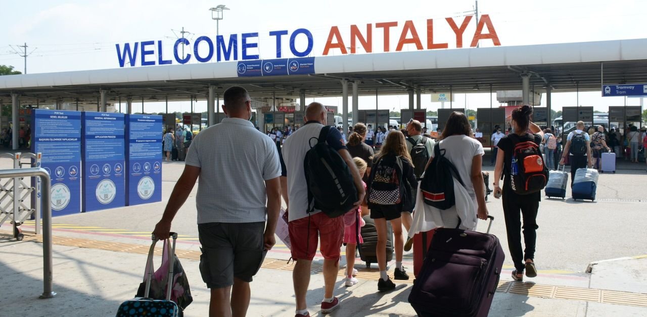 Lufthansa Airlines AYT Terminal