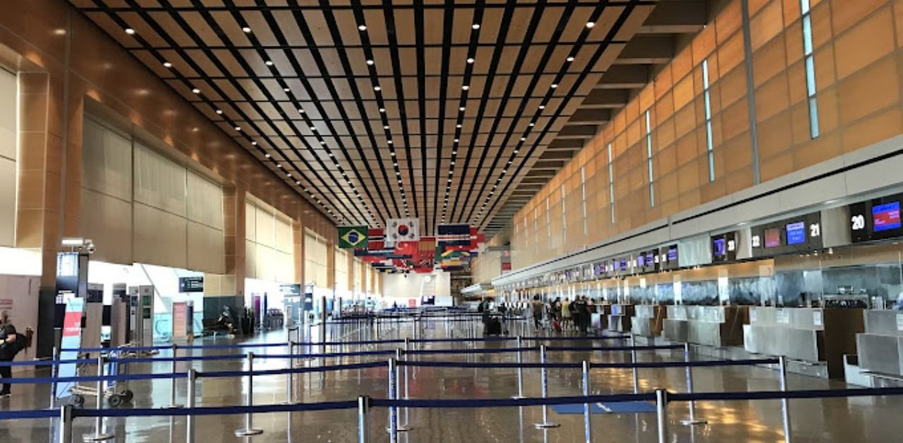 Lufthansa Airlines BOS Terminal