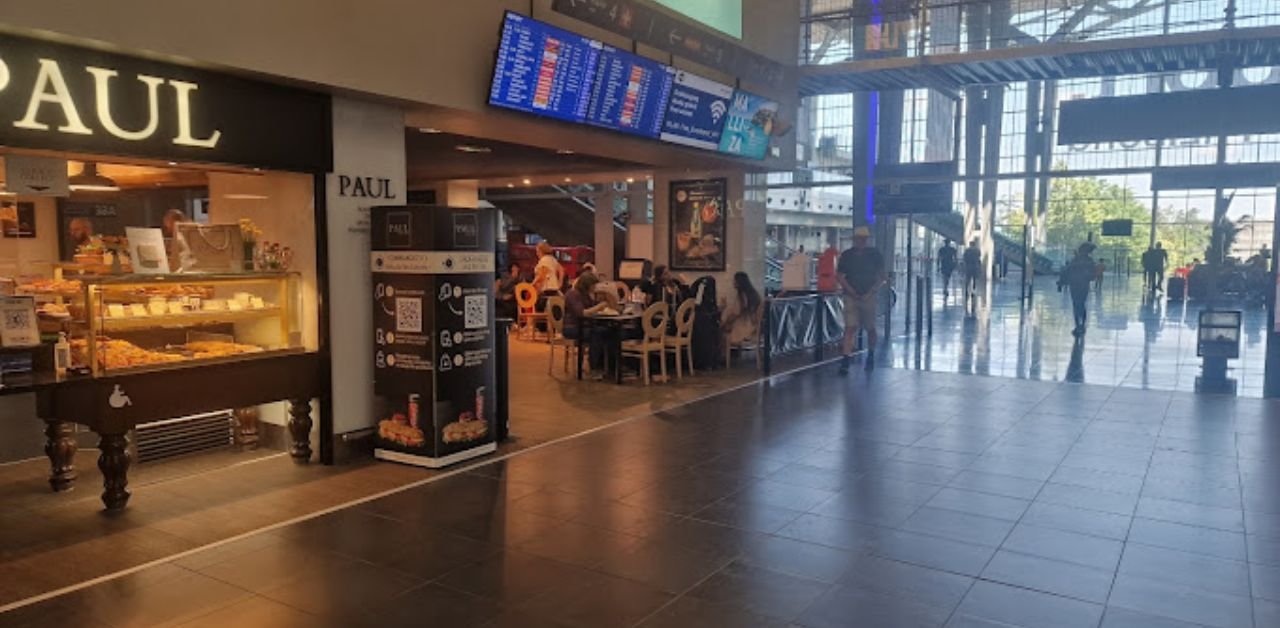 Lufthansa Airlines BSL Terminal