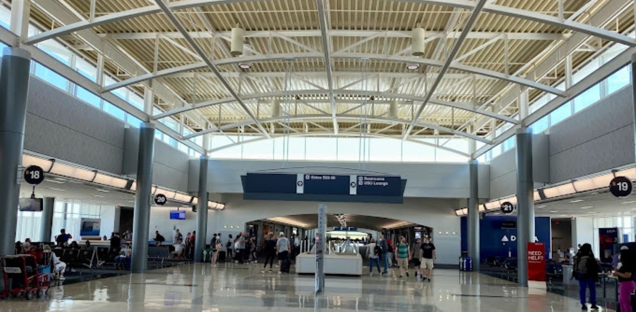 Lufthansa Airlines CVG Terminal