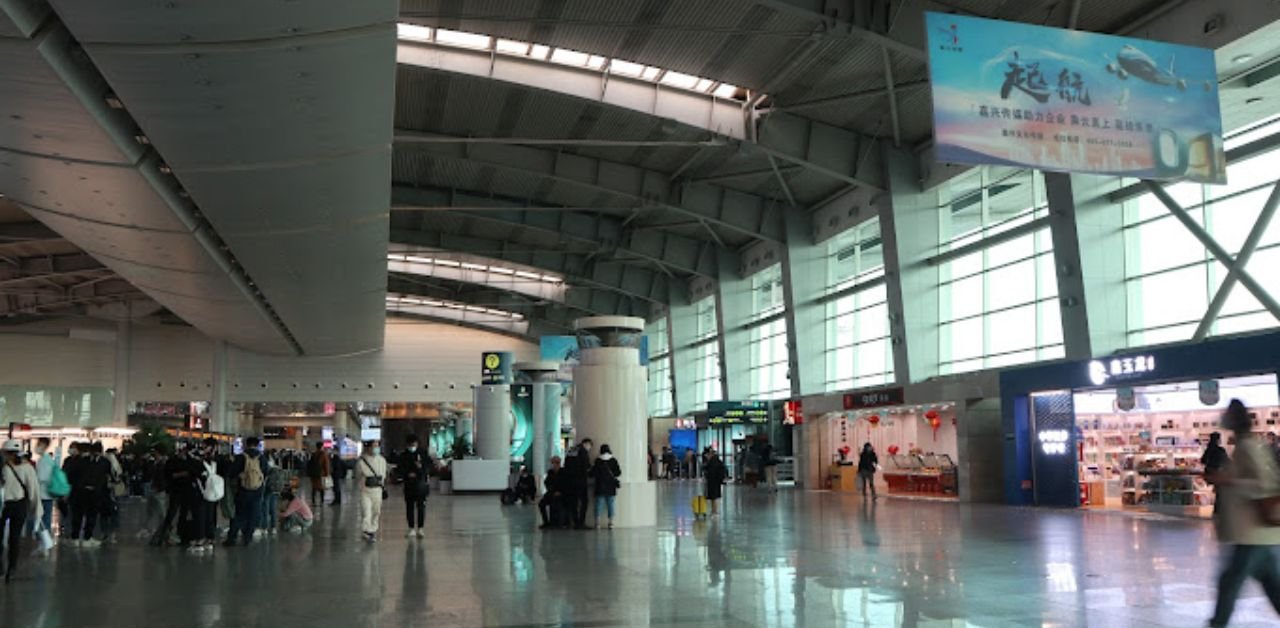 Lufthansa Airlines DLC Terminal