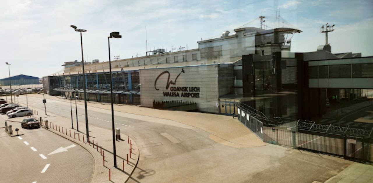 Lufthansa Airlines GDN Terminal