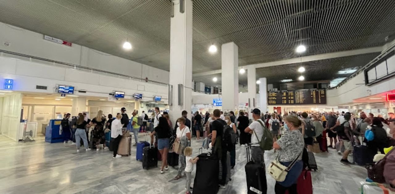 Lufthansa Airlines HER Terminal