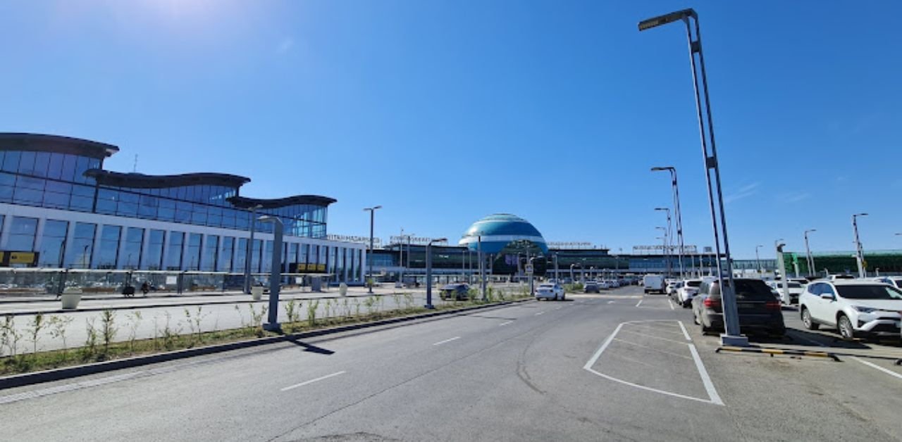 Lufthansa Airlines NQZ Terminal