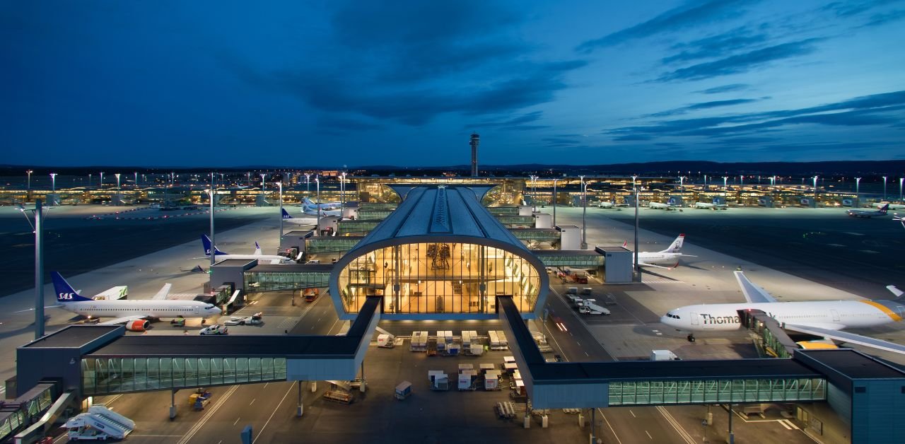 Lufthansa Airlines OSL Terminal