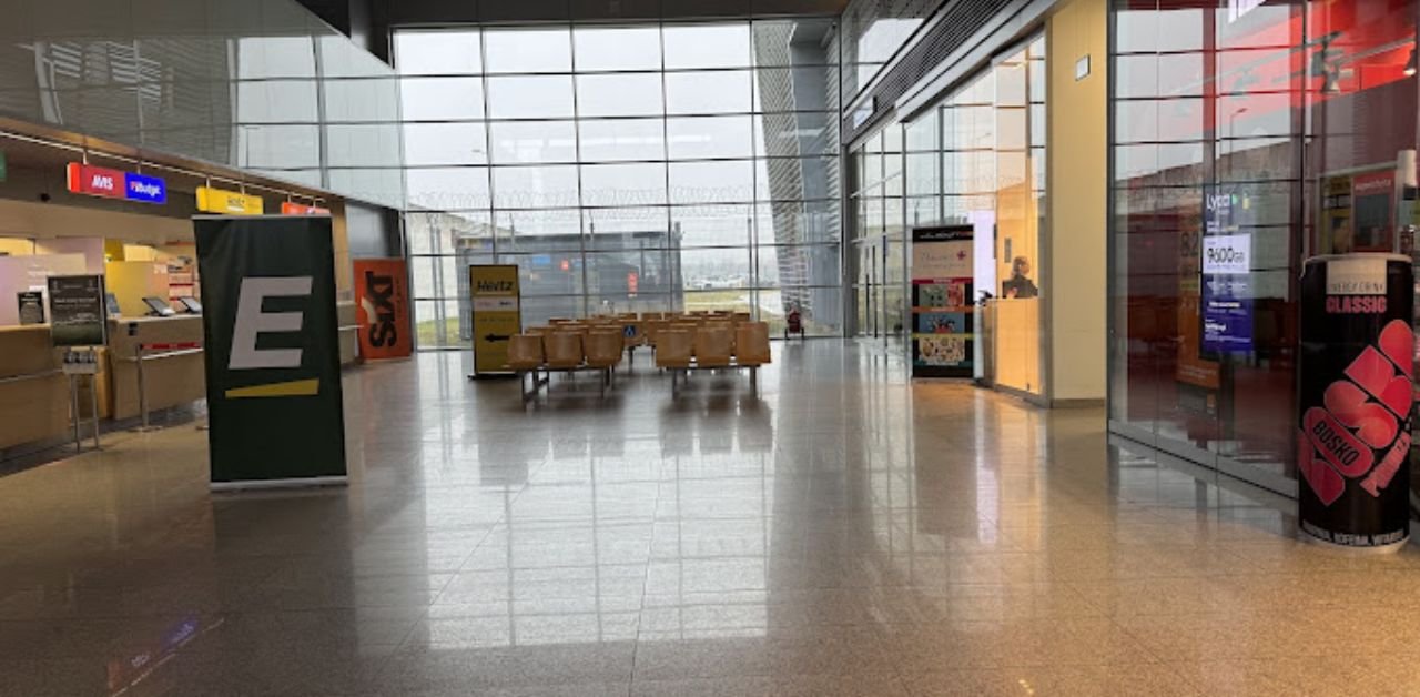 Lufthansa Airlines POZ Terminal