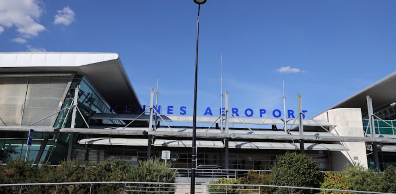 Lufthansa Airlines RNS Terminal