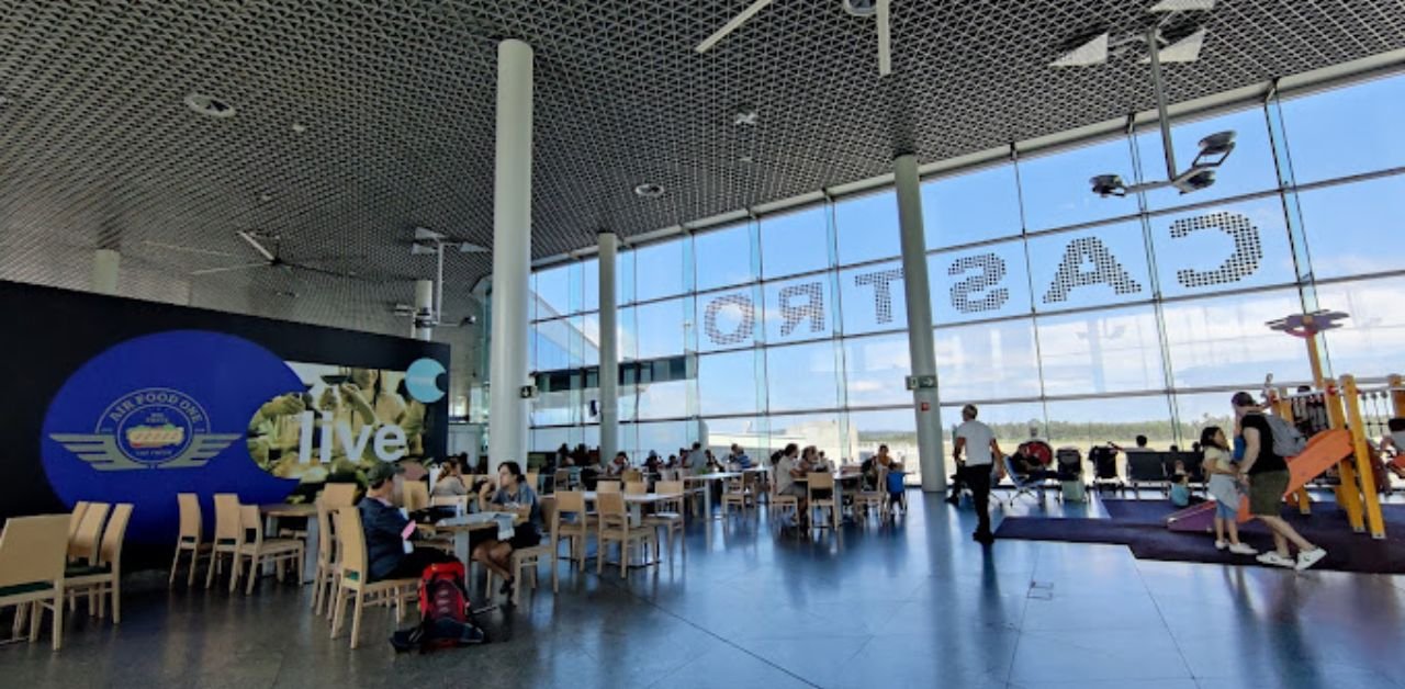 Lufthansa Airlines SCQ Terminal