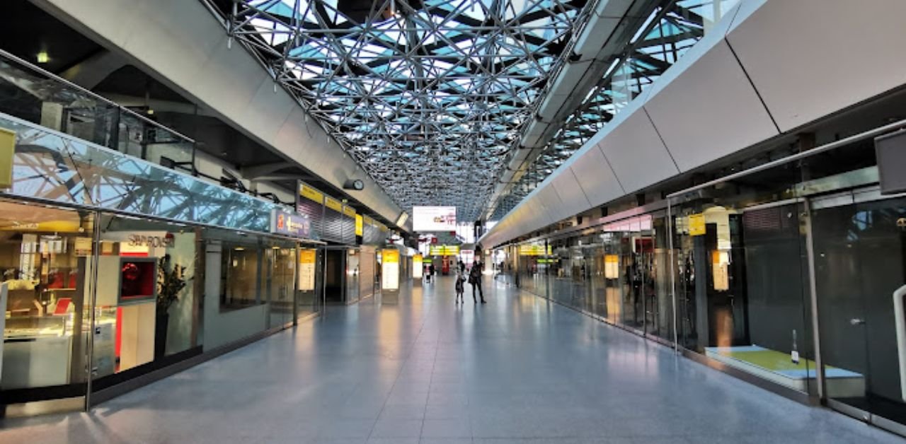 Lufthansa Airlines TXL Terminal