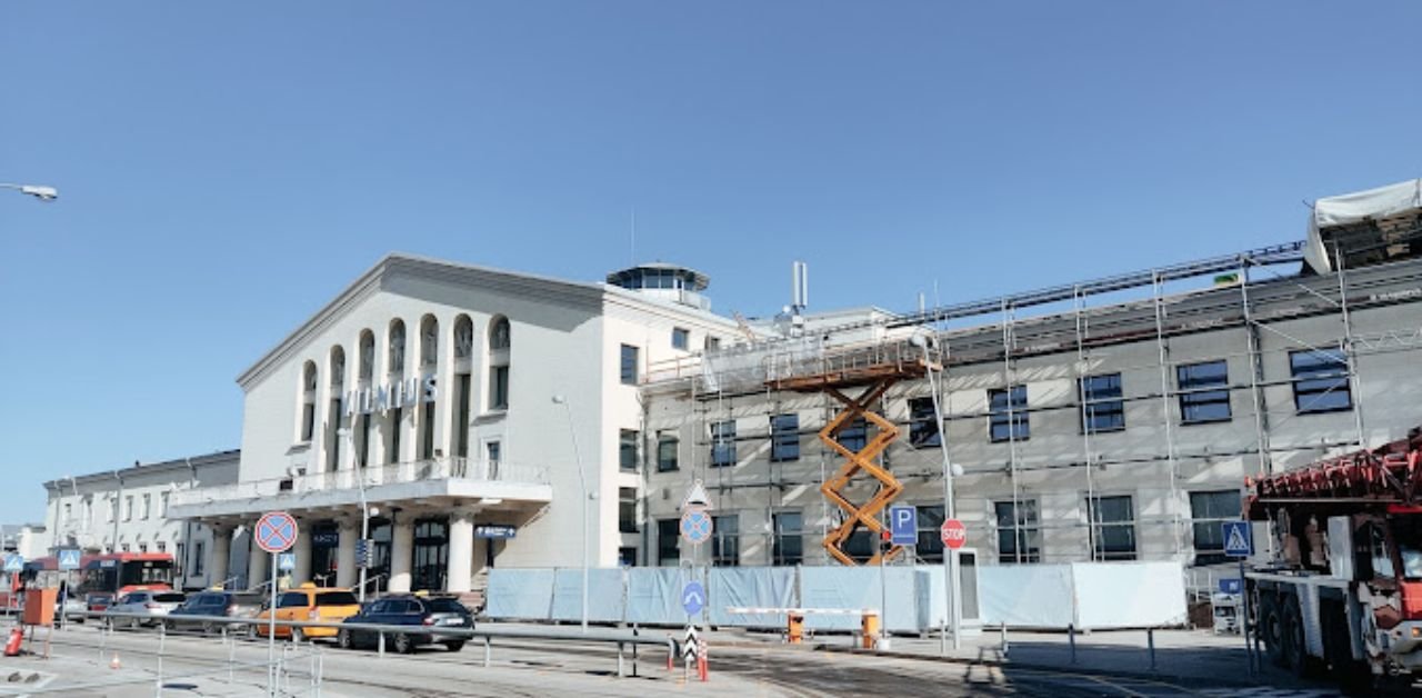 Lufthansa Airlines VNO Terminal