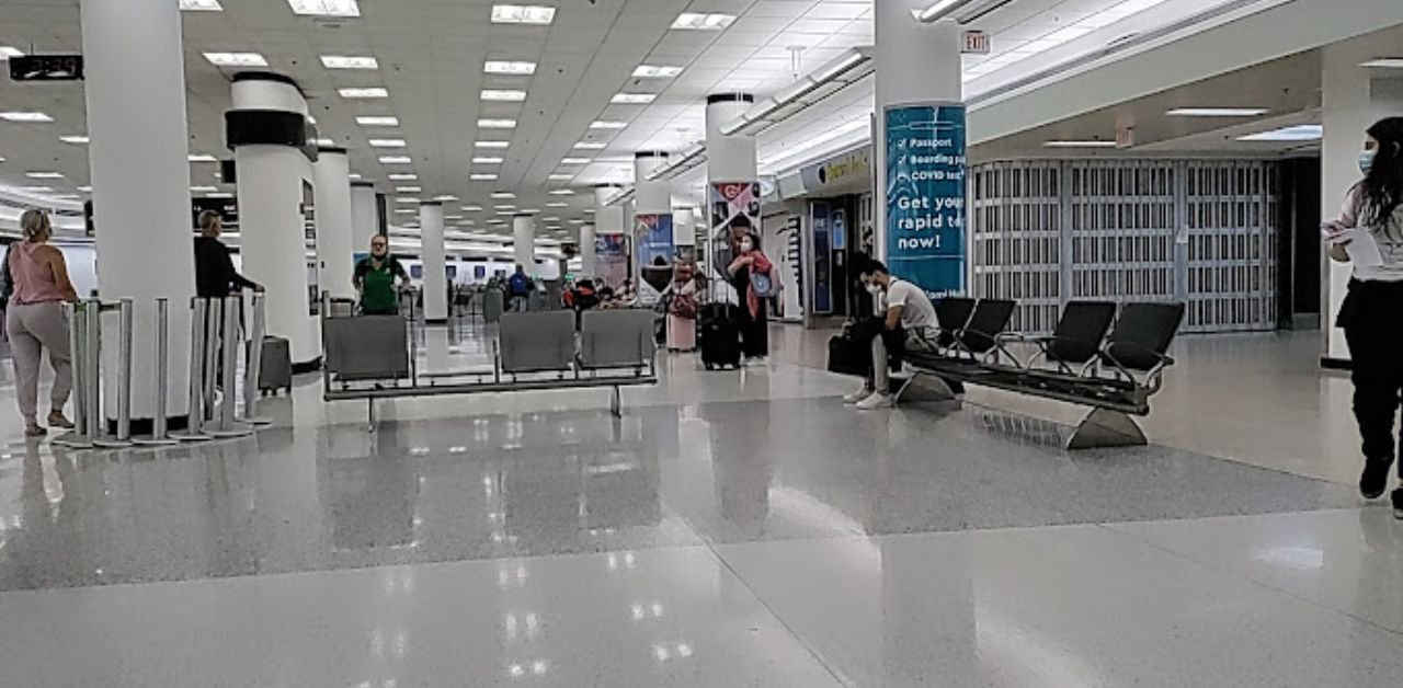 Singapore Airlines MIA Terminal