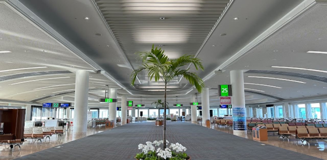 Singapore Airlines OKA Terminal