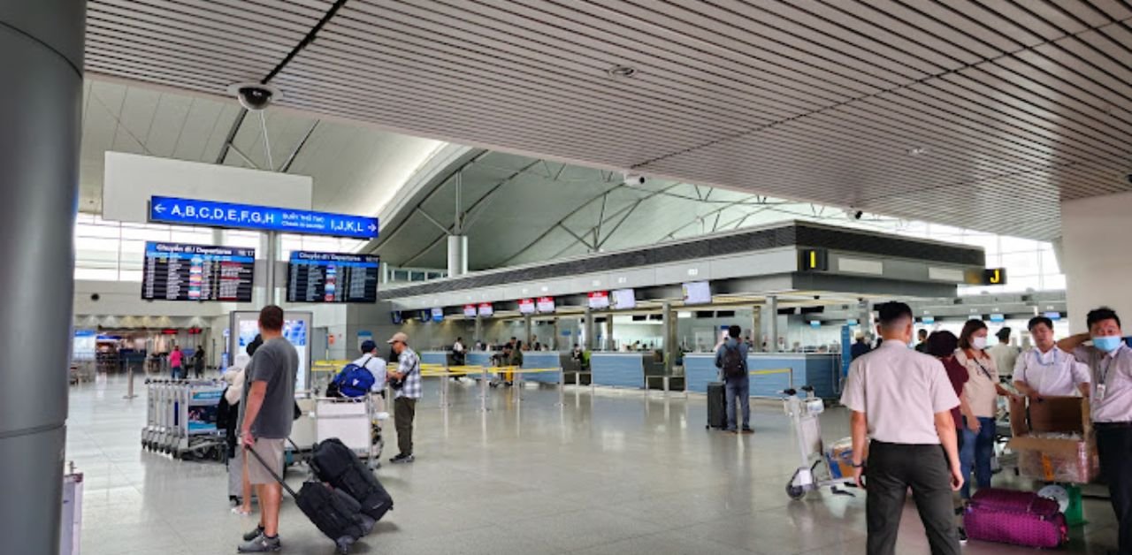 Singapore Airlines SGN Terminal