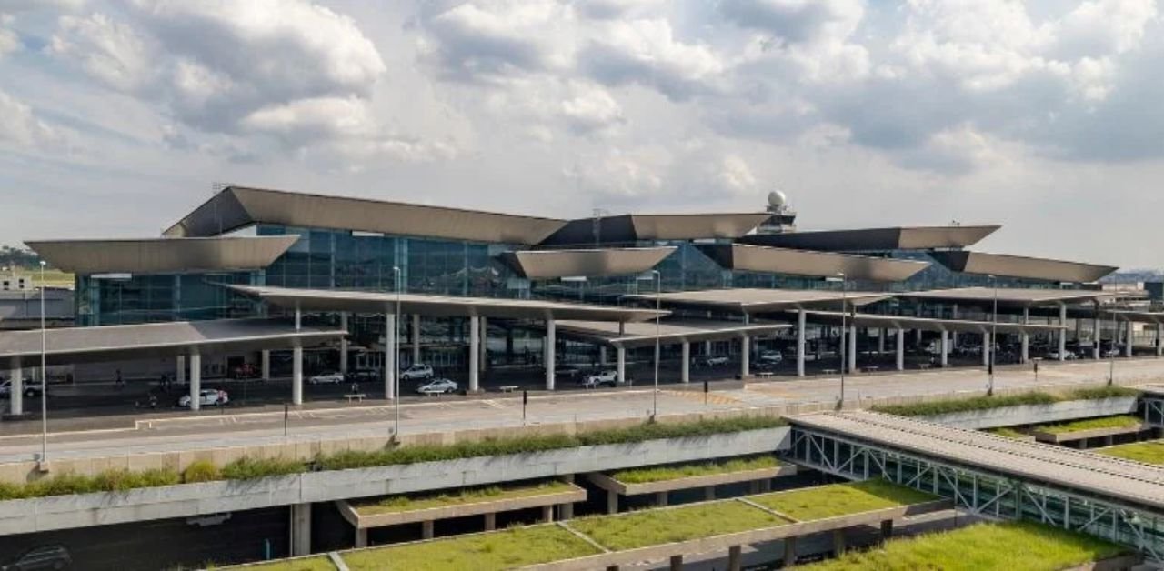 Breeze Airways CGH Terminal