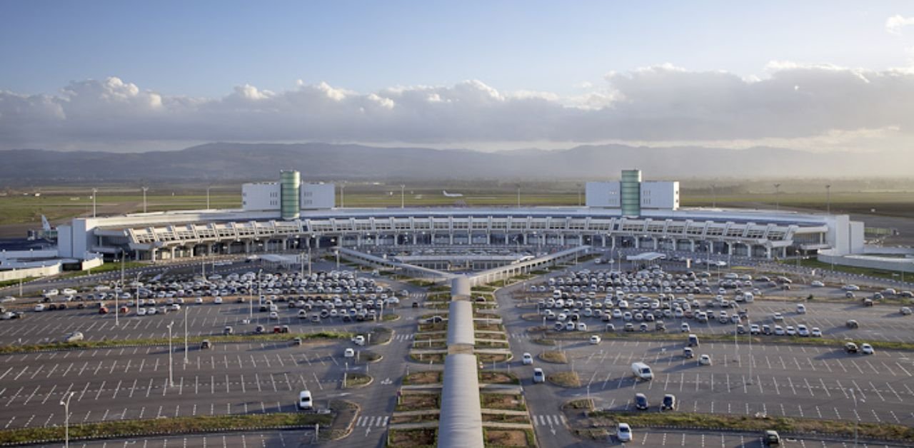 Egyptair Airlines ALG Terminal