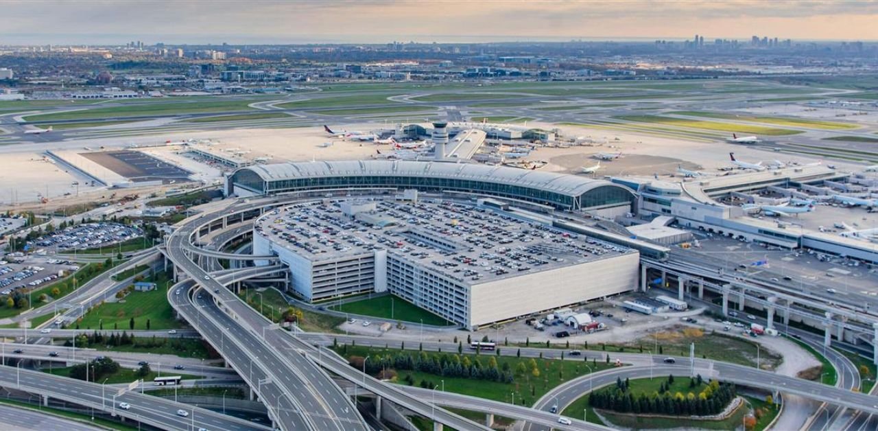 Egyptair Airlines YYZ Terminal