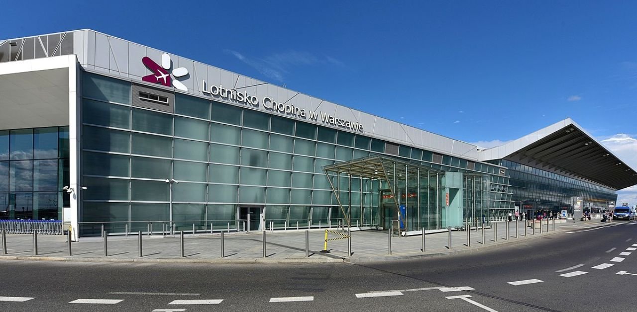 Emirates Airlines WAW Terminal