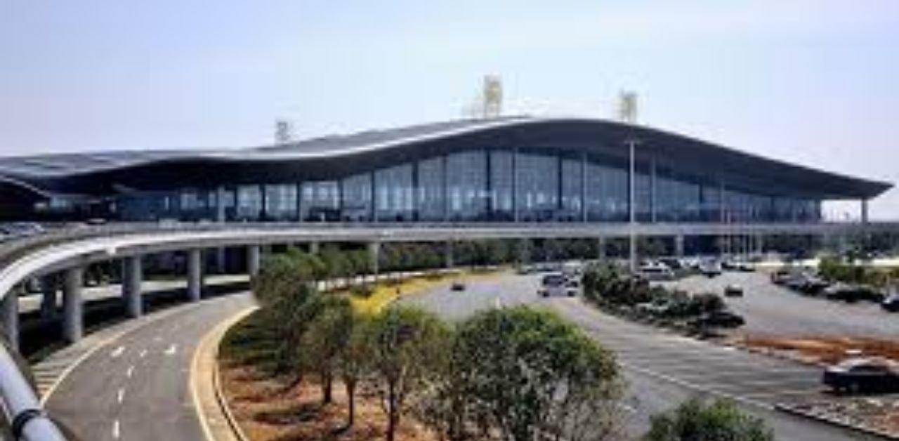 Breeze Airways KHN Terminal